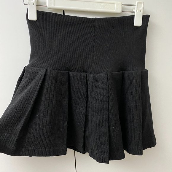 Women's Winter Knit Skirt - Picture 2 of 12